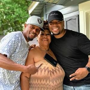 Meet your Posher, Mariot